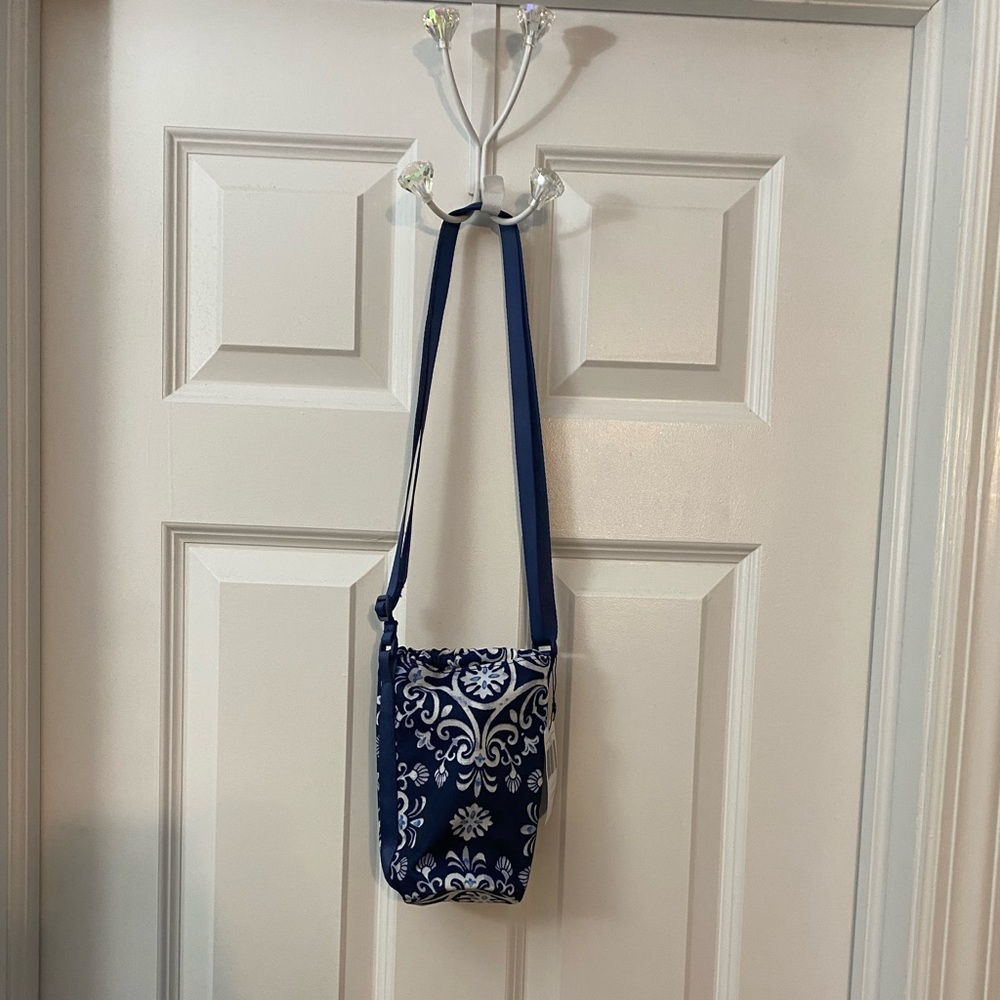 Vera Bradley cross body water bottle bag NWT